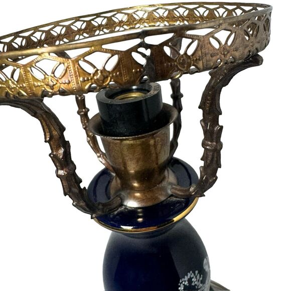 Vintage Hand Made in Fiorentina Italy Table Lamp W/ Roman/Greek Art Work- Tested - Picture 5 of 16